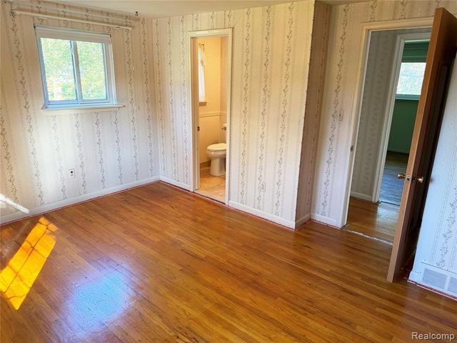 32402 Dunford Street, Farmington Hills, MI 48334