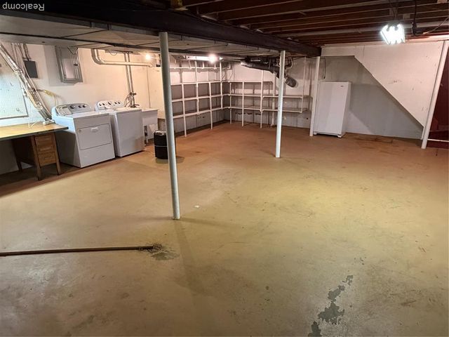 32402 Dunford Street, Farmington Hills, MI 48334