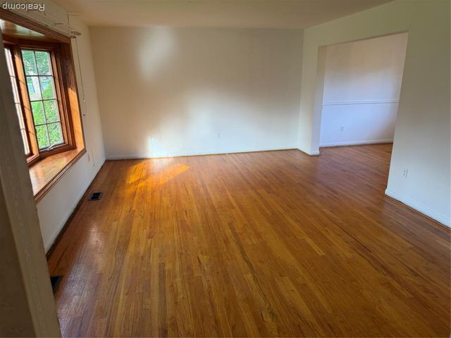 32402 Dunford Street, Farmington Hills, MI 48334