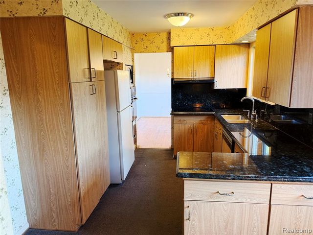32402 Dunford Street, Farmington Hills, MI 48334