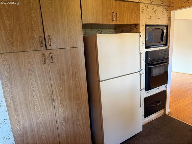 32402 Dunford Street, Farmington Hills, MI 48334