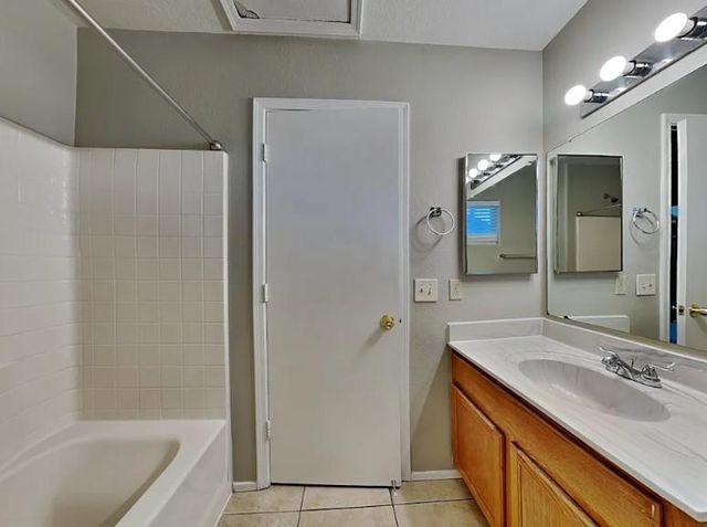 4643 N 100th Avenue, Phoenix, AZ 85037