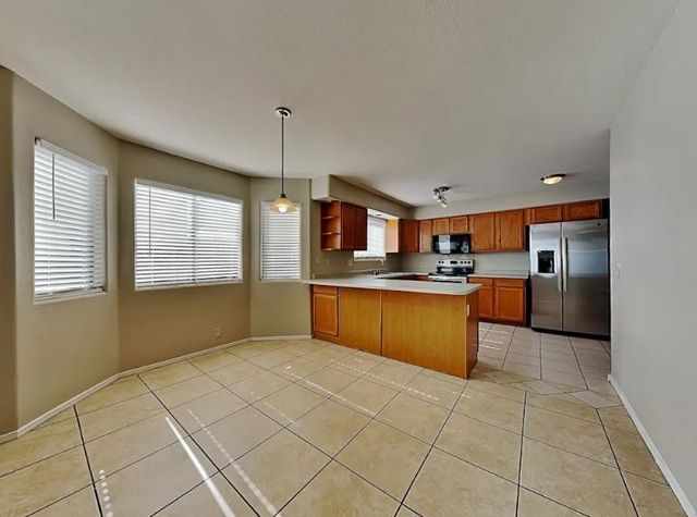 4643 N 100th Avenue, Phoenix, AZ 85037