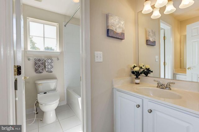 819 WESTMORE AVE, Rockville, MD 20850