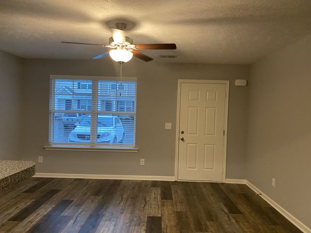 2378 Age Ave, Murfreesboro, TN 37130