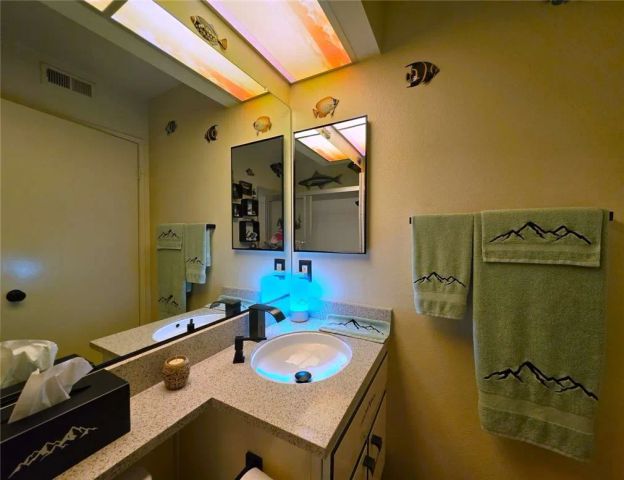 28002 Virginia, Mission Viejo, CA 92692