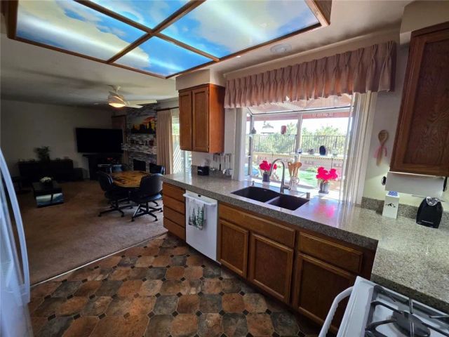 28002 Virginia, Mission Viejo, CA 92692