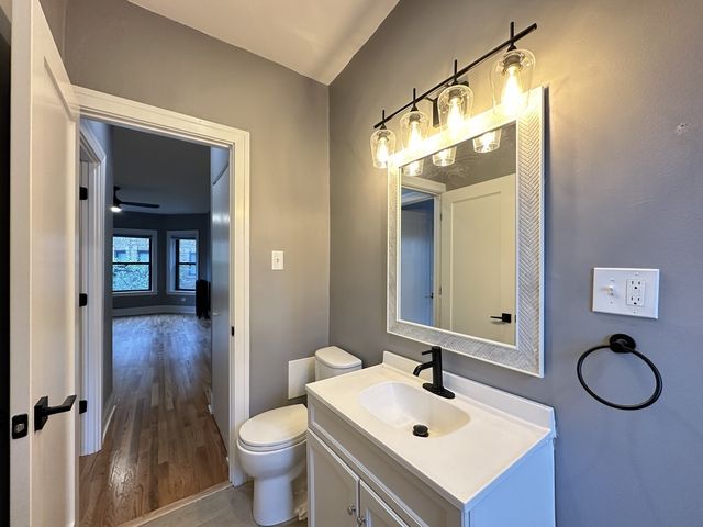 639 W Cornelia Avenue 2S, Chicago, IL 60657