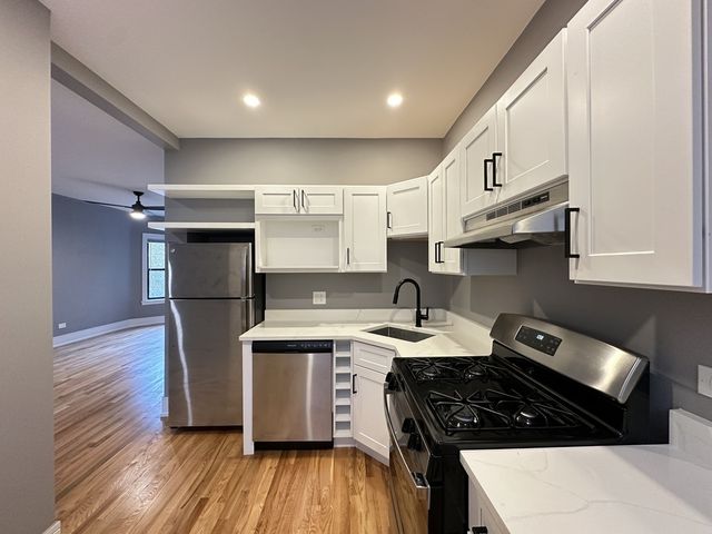 639 W Cornelia Avenue 2S, Chicago, IL 60657