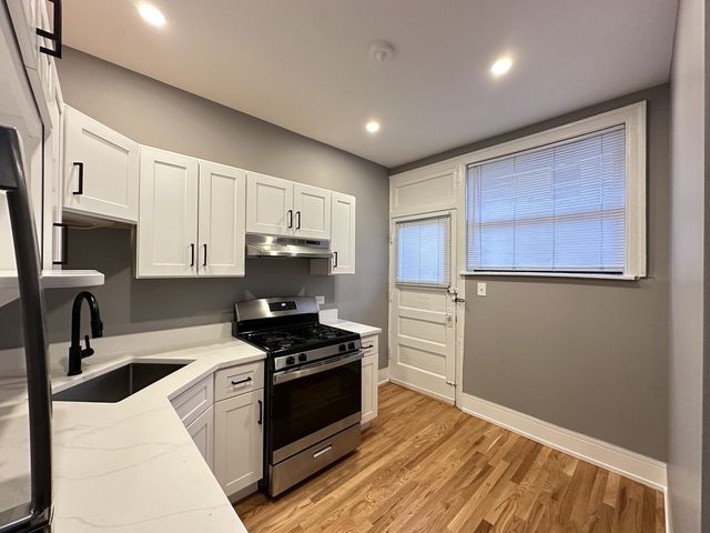 639 W Cornelia Avenue 2S, Chicago, IL 60657