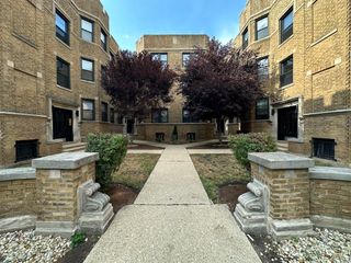 639 W Cornelia Avenue 2S, Chicago, IL 60657
