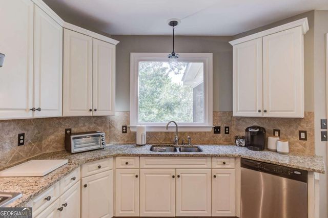 1668 Mulberry Lake Drive, Dacula, GA 30019