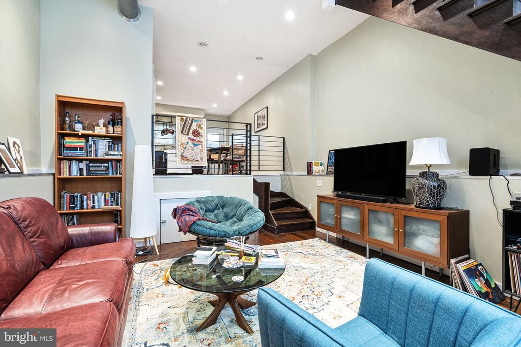 1009 S CHADWICK ST, PHILADELPHIA, PA 19146 — photo 3