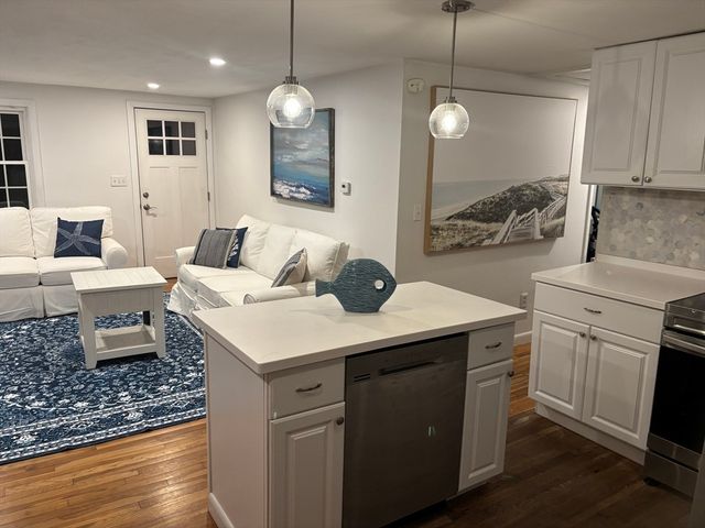 54 Boxberry Ln, Yarmouth, MA 02673