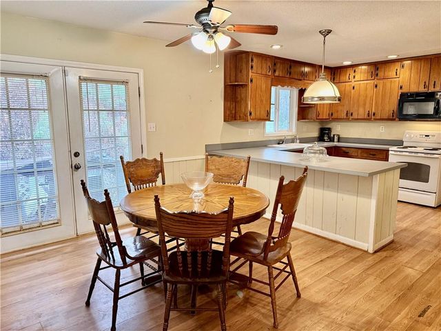 4615 Cresant Lane, Douglasville, GA 30135