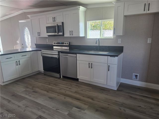 1611 East Gamebird Road B, Pahrump, NV 89048