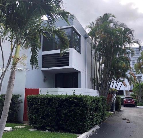 3089 NE 183rd Ln 89, Aventura, FL 33160