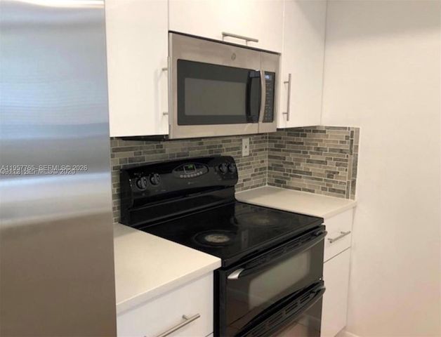 3089 NE 183rd Ln 89, Aventura, FL 33160