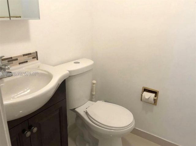 3089 NE 183rd Ln 89, Aventura, FL 33160