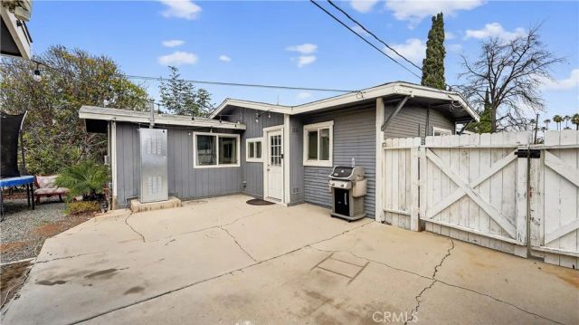 4490 Highland, Riverside, CA 92506