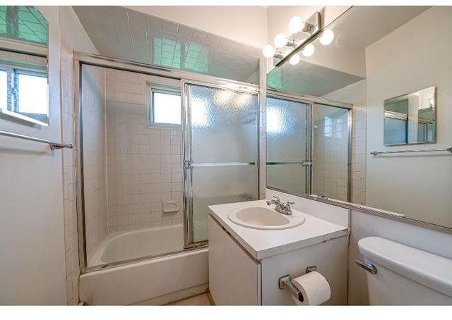 744 Deer Park Avenue 5F, North Babylon, NY 11703