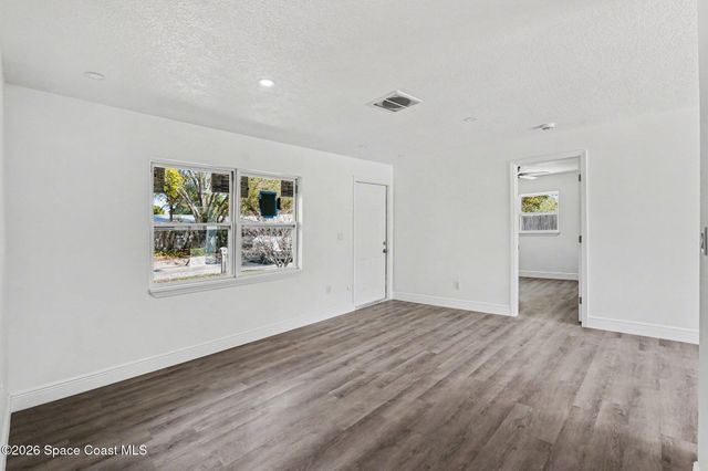 5240 Sutton Avenue, Melbourne, FL 32904