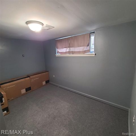 698 Shenandoah Drive, Clawson, MI 48017