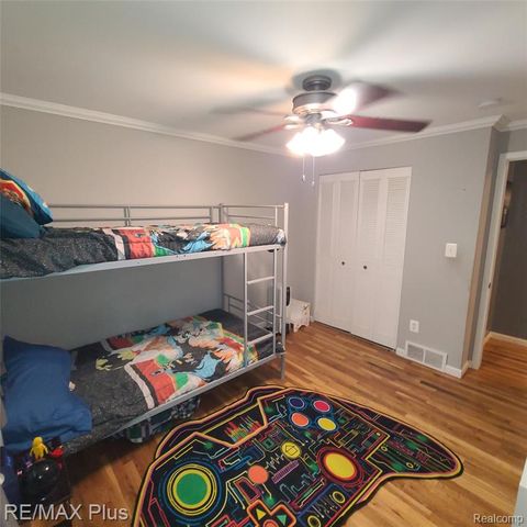 698 Shenandoah Drive, Clawson, MI 48017