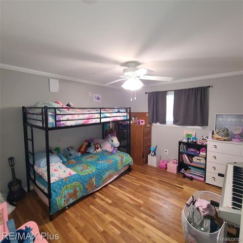 698 Shenandoah Drive, Clawson, MI 48017