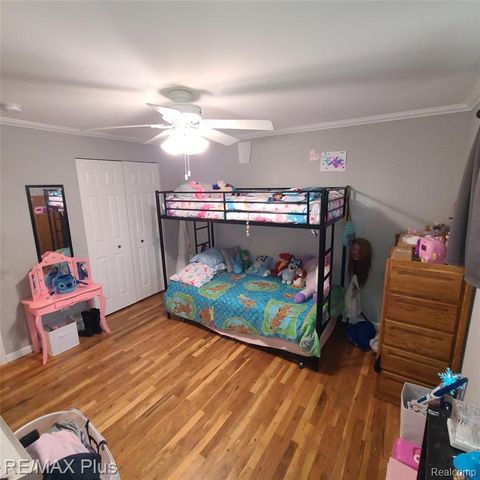 698 Shenandoah Drive, Clawson, MI 48017