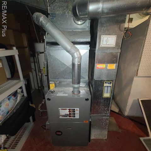 698 Shenandoah Drive, Clawson, MI 48017