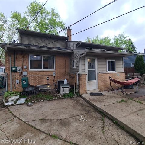 698 Shenandoah Drive, Clawson, MI 48017