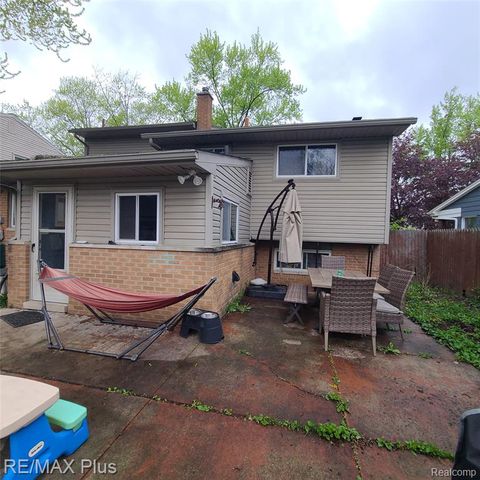 698 Shenandoah Drive, Clawson, MI 48017