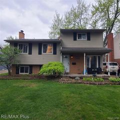 698 Shenandoah Drive, Clawson, MI 48017