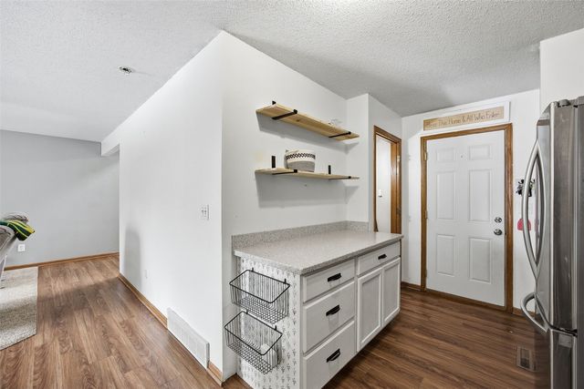 2615 Pheasant Ridge Court, Marion, IA 52302