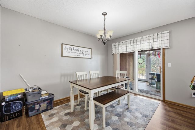 2615 Pheasant Ridge Court, Marion, IA 52302