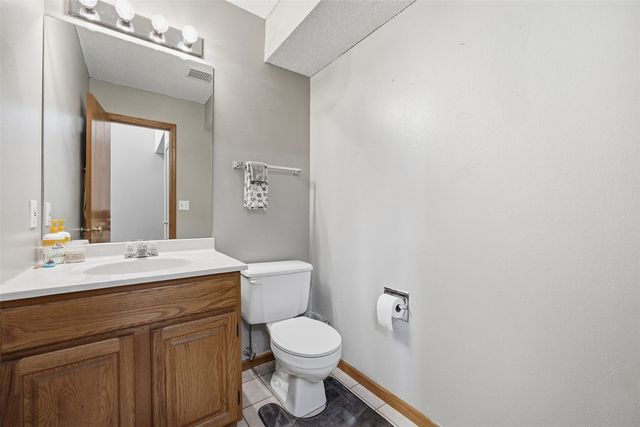 2615 Pheasant Ridge Court, Marion, IA 52302