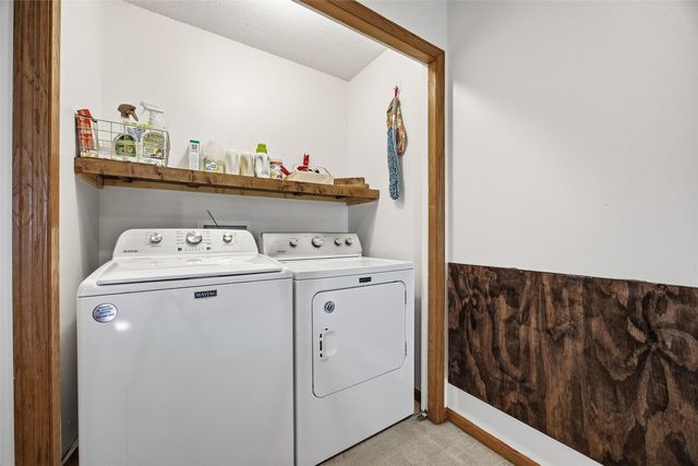 2615 Pheasant Ridge Court, Marion, IA 52302