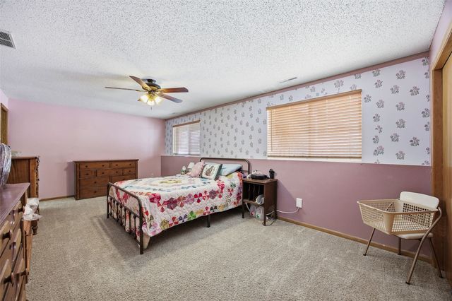 2615 Pheasant Ridge Court, Marion, IA 52302