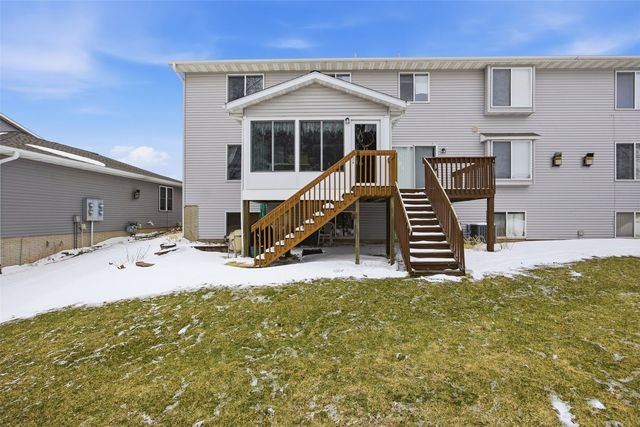 2615 Pheasant Ridge Court, Marion, IA 52302