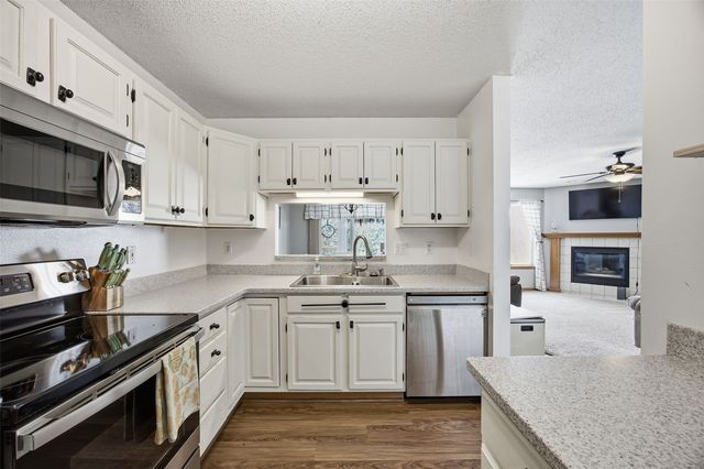 2615 Pheasant Ridge Court, Marion, IA 52302