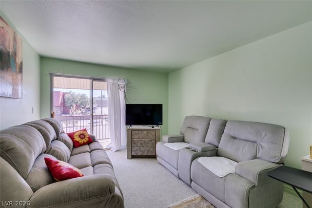 5060 Indian River Drive 372, Las Vegas, NV 89103