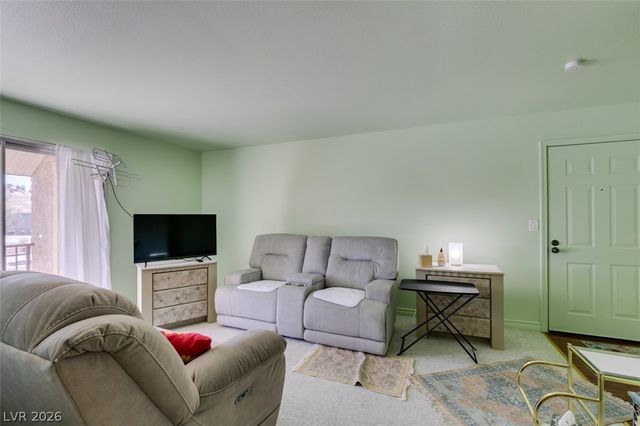 5060 Indian River Drive 372, Las Vegas, NV 89103