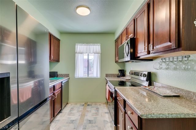 5060 Indian River Drive 372, Las Vegas, NV 89103