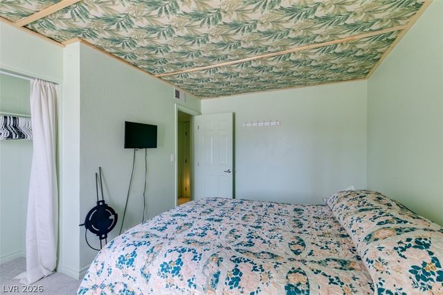 5060 Indian River Drive 372, Las Vegas, NV 89103