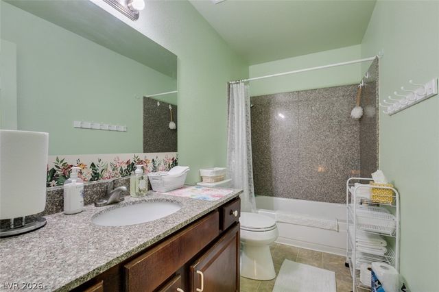 5060 Indian River Drive 372, Las Vegas, NV 89103