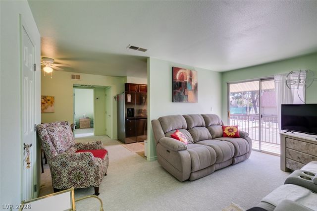 5060 Indian River Drive 372, Las Vegas, NV 89103