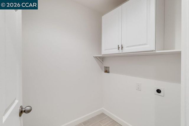 2472 Monterey Ave, Martinez, CA 94553