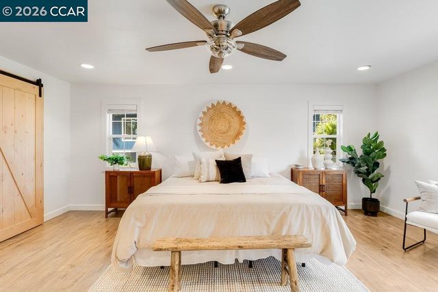 2472 Monterey Ave, Martinez, CA 94553