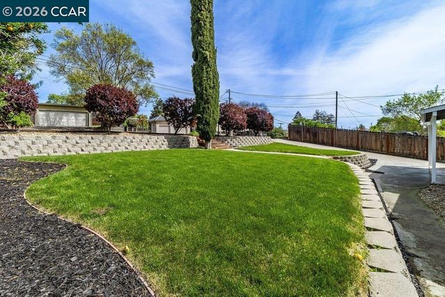 2472 Monterey Ave, Martinez, CA 94553